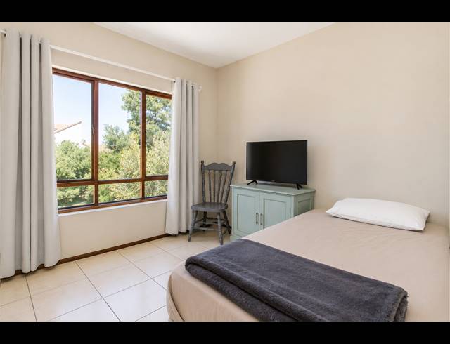 2 BEDROOM APARTMENT FOR SALE IN DOUGLASDALE